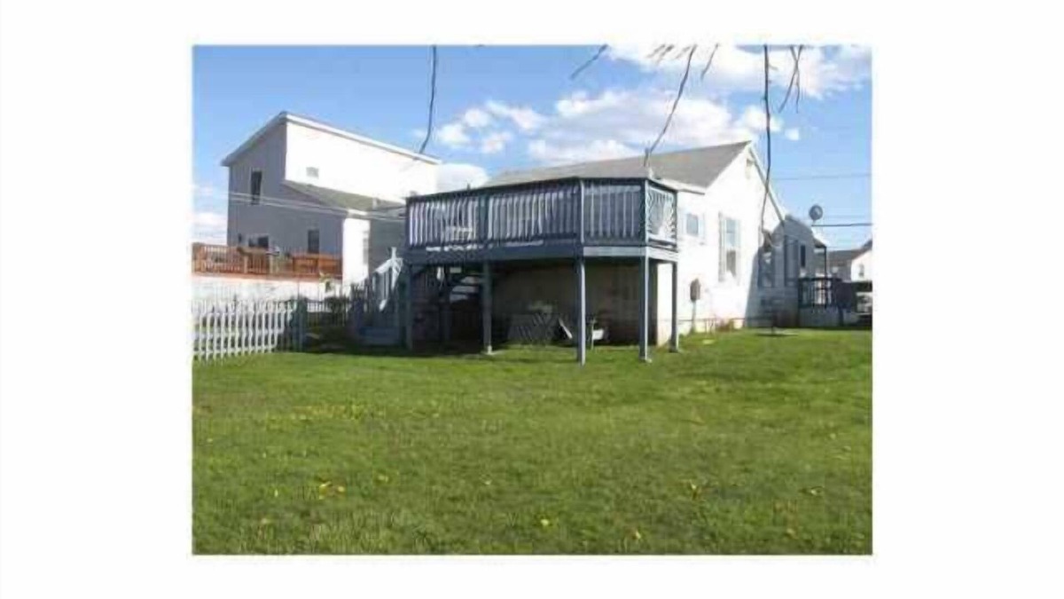Breakwater Village Cottage | Beach lovers paradise