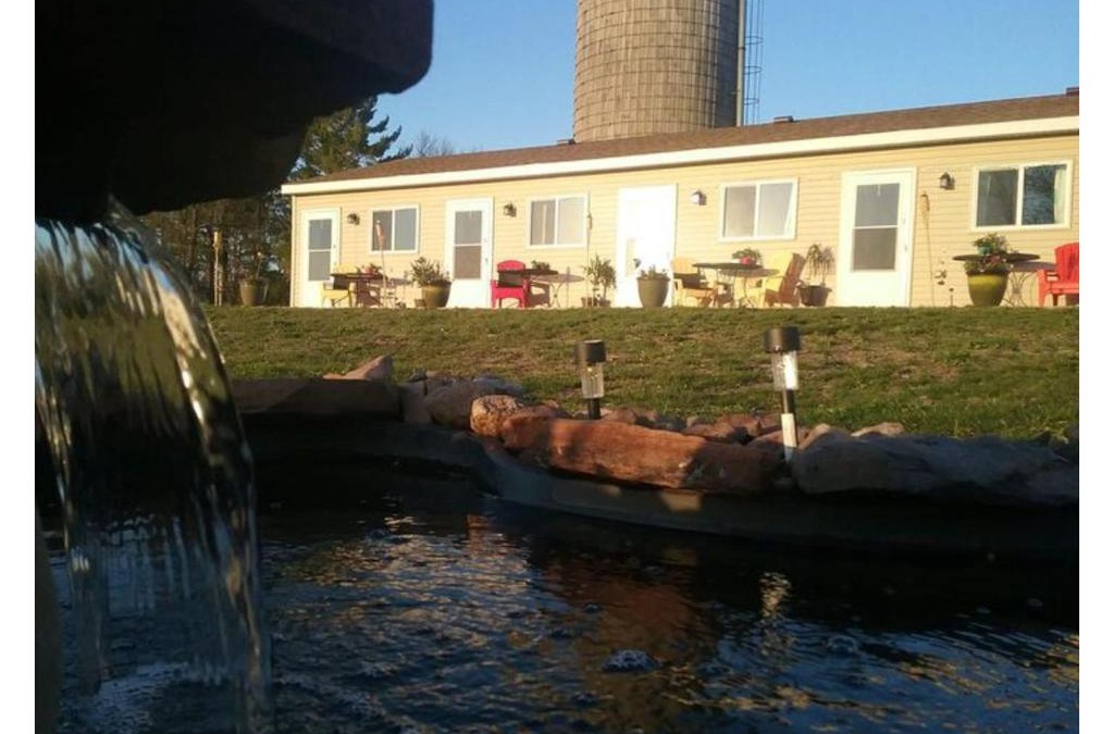 Brook Park Bed & Breakfast | Beach Mirage Suites