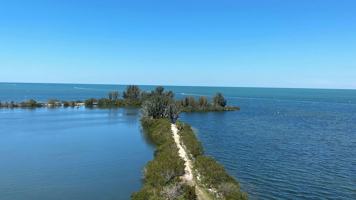 Hudson Beach Estates Condo | BEACH OASIS! Breathtaking views of the gulf & sunset! Enjoy the private beach