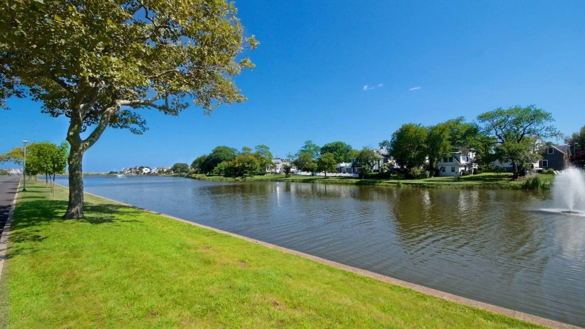 Bradley Beach House | Beach Paradise - Spacious Home 5 Min Walk to Beach