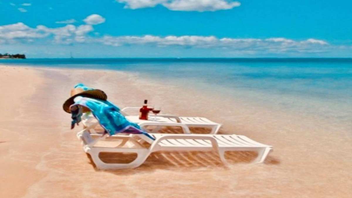 Merlin Bay Apartment | Beach Pavillion At James Bay (Sleeps 2, 1 Bedroom)