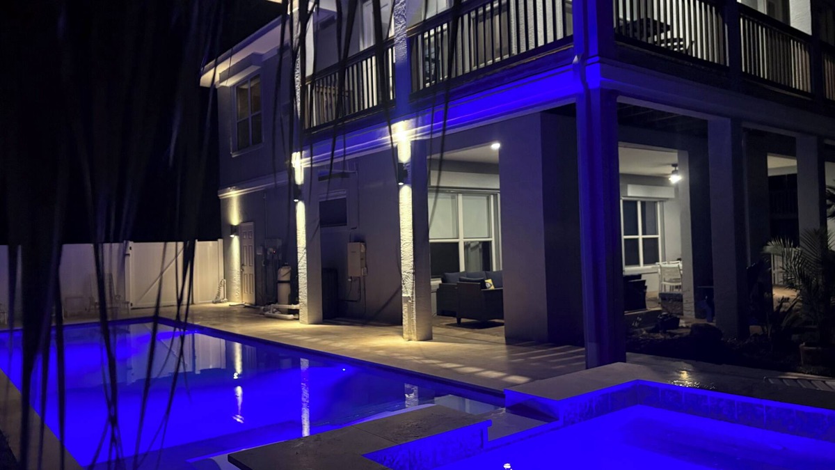 Marineland Acres House | Beach /Pool/Hot tub/Game Room/Firepit/Sleeps 10