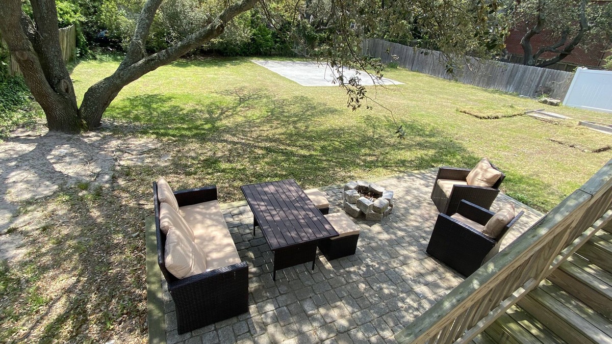 Willoughby Spit House | Beach, Restaurants, Festivals, Yard, Garage 3 bd 2 bath