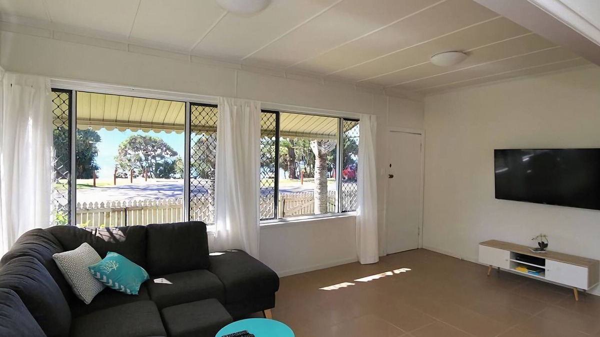Bargara House | Beach Shack On 115 Esplanade