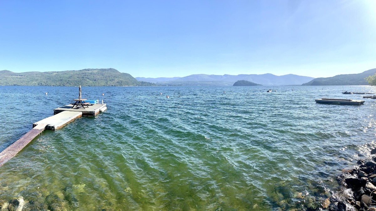 Celista House | "BEACH SIDE" Duplex - Semi-Waterfront