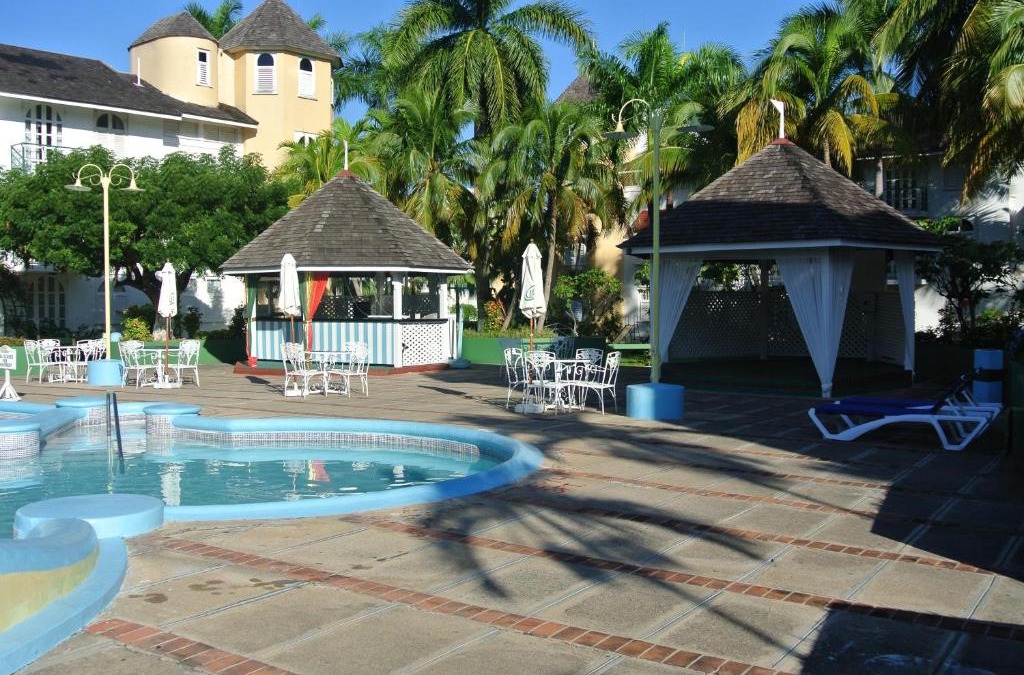 Ocho Rios Hotel | Beach Studio 9