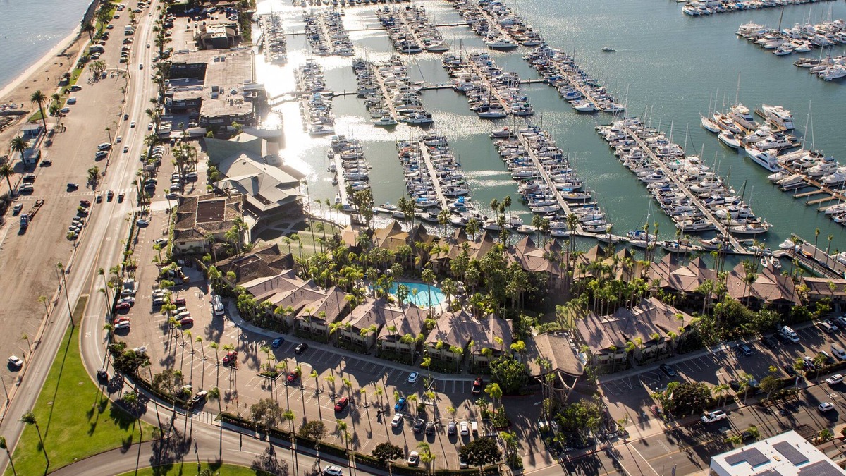 La Playa Apartment | Beach Suite at San Diego Shelter