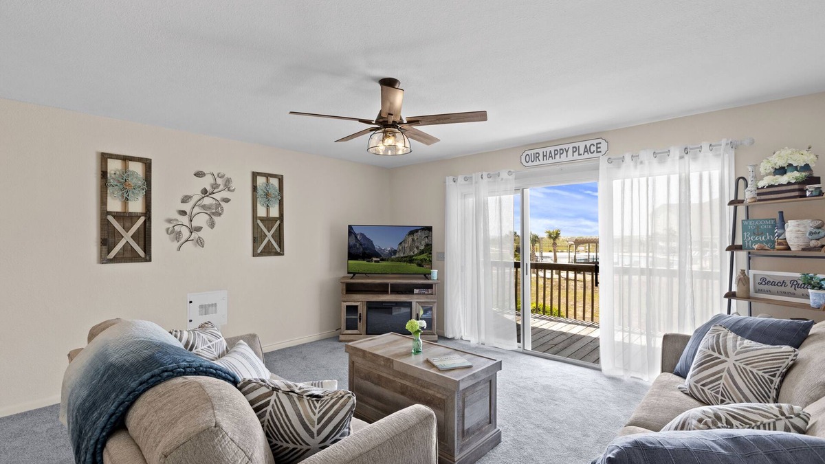 Surf City Condo | Beach Therapy- Surf Condos, Steps to beach! Includes linens!