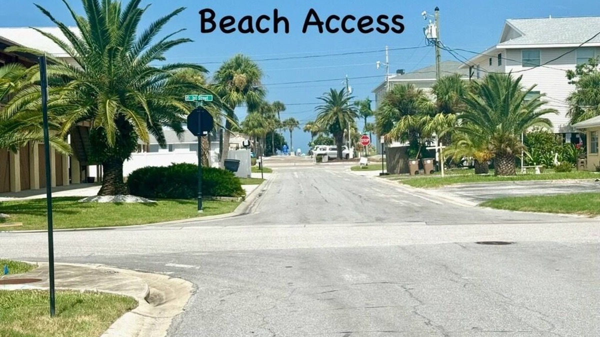Indian Rocks Beach House | Beach Time Duplex A 1 blk from bch, pool Hot Tub