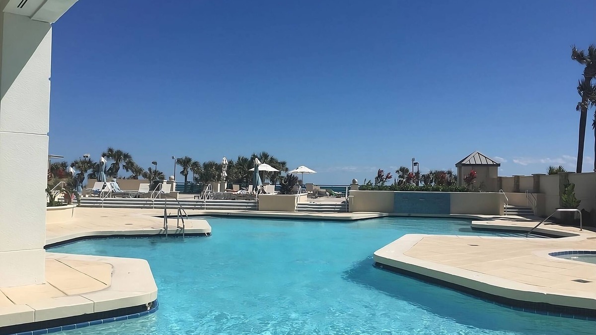 Brush - Stewarts Hotel | Beach Vacay Starts Here! 3 Relaxing Units! Two Pools & Spa Center, Game Room!