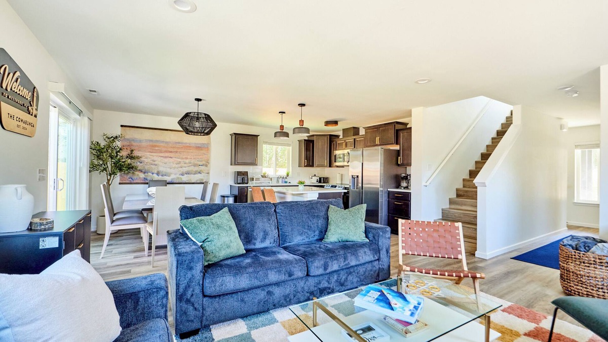 Westport House | Beach Vibes - AC, Game Room, Arcade, Firepit & Dog Friendly
