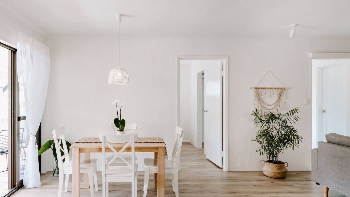 Mooloolaba Apartment | Beach Vibes - "Bisbee at Alex"