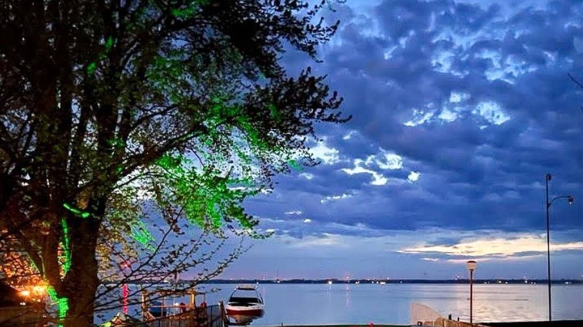 Harwich House | Beach Vibes - Three Bedroom Cottage, Sleeps 5