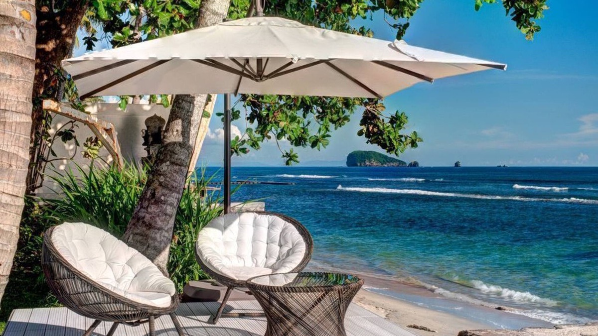 Candi Dasa House | Beach View 4BR Villa Located In Candidasa! 8Min Walk To The Beach! W/Swim Pool!