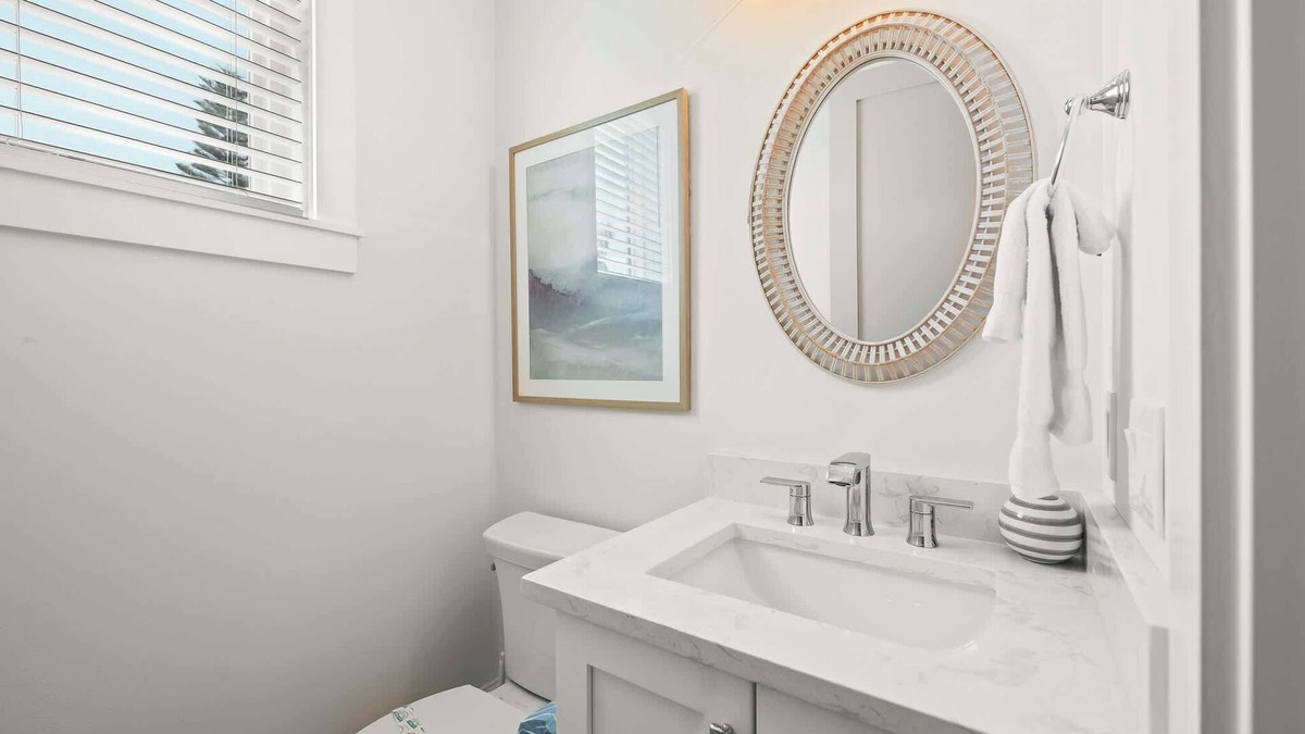 Bradenton Beach Apartment | Beach View Paradise - New Anna Maria Island Home