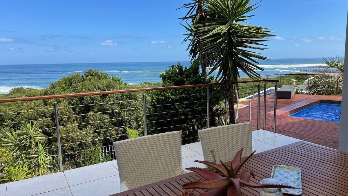 West Bank House | Beach View Paradises