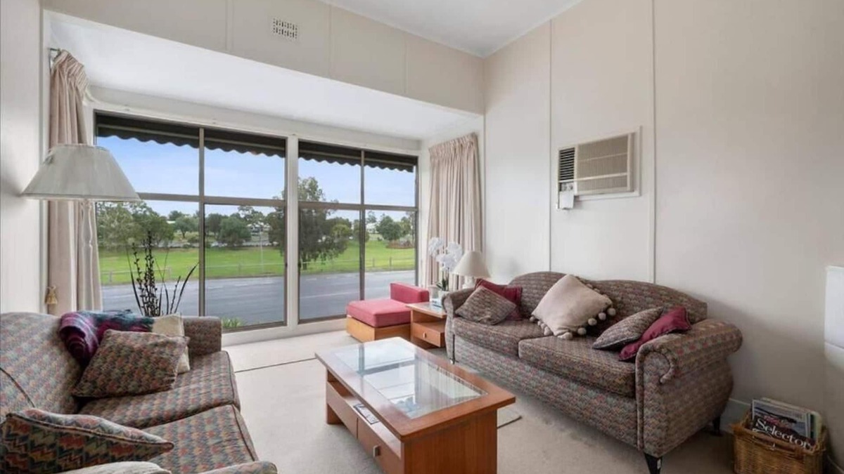 Bellarine Peninsula Cottage | Beach View Rippleside Home