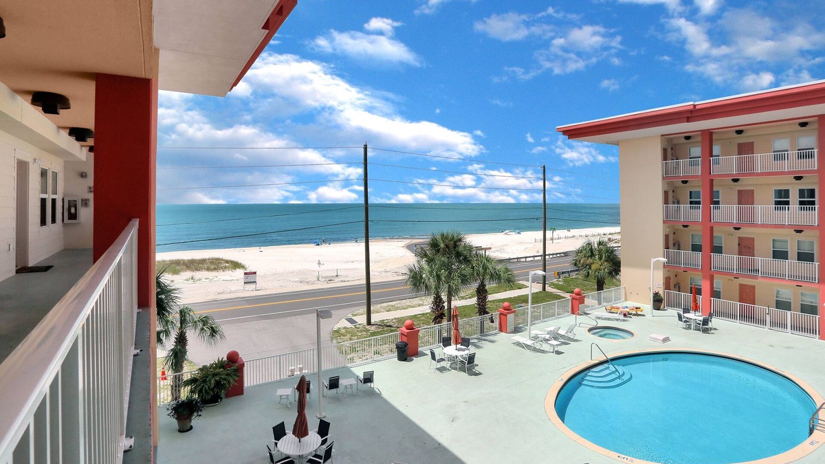 Mexico Beach Condo | Beach Views, Comm Pool & Fitness Room ~ Paradise Shores 310