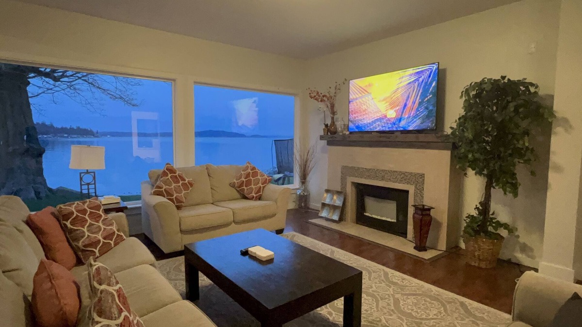 South Colby House | BEACH VILLA: direct access to the beach, games and fun stay