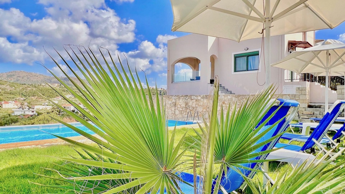Almyrida Villa | Beach Villa Evgenia with private pool