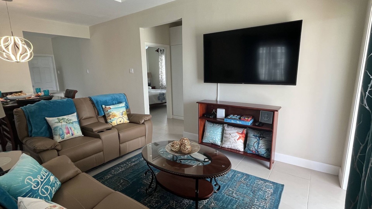 Lucea Villa | Beach Villa