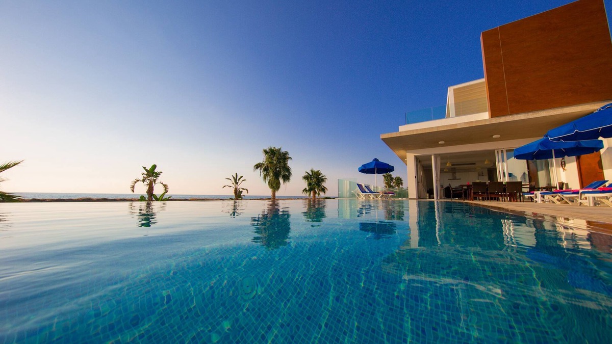 Argaka Villa | Beach Villa Mare - Argaka - a villa that sleeps 8 guests in 4 bedrooms