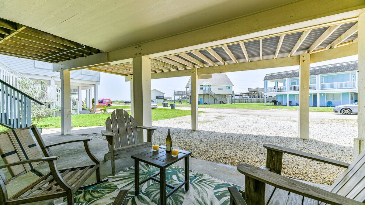 Acapulco Village House | Beach Waves B- Relax at the Beach Nearby, Dog Friendly
