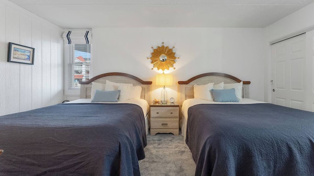 Avalon Resort | Beachcomber Resort 1bedroom Double Suite