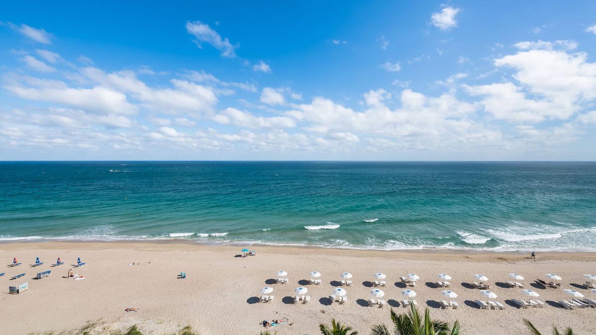 Pompano Beach Resort | Beachcomber Resort & Club