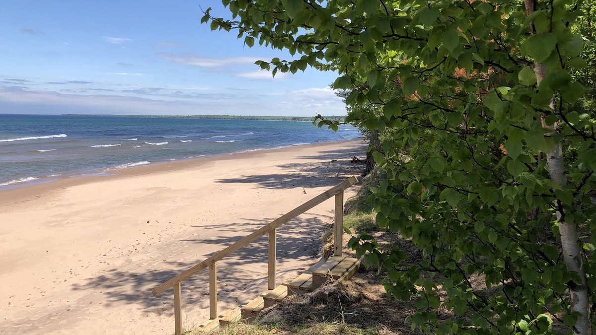 Rumely Cottage | Beachcomber's Cottage-Private Lake Superior beach retreat+30 min Pictured Rocks!