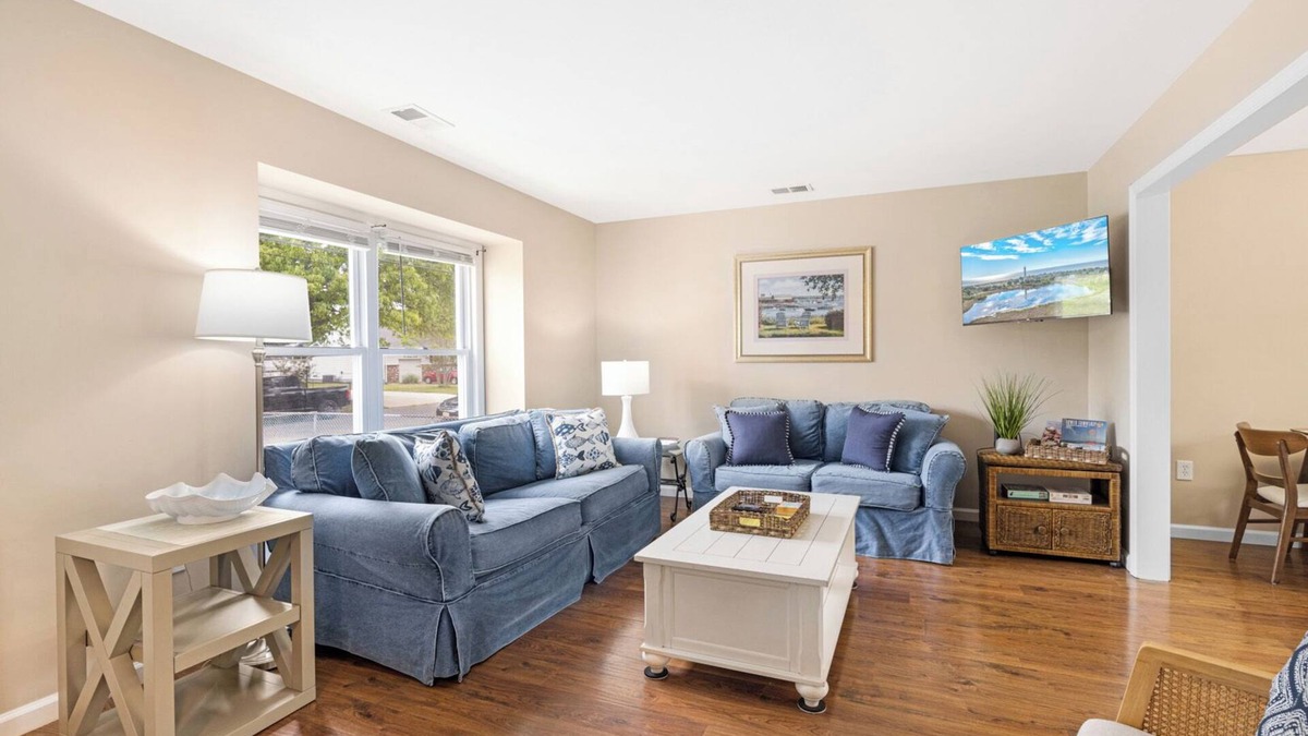 Villas House | Beaches at the Bay, 2 Blocks to the Beach, pet friendly
