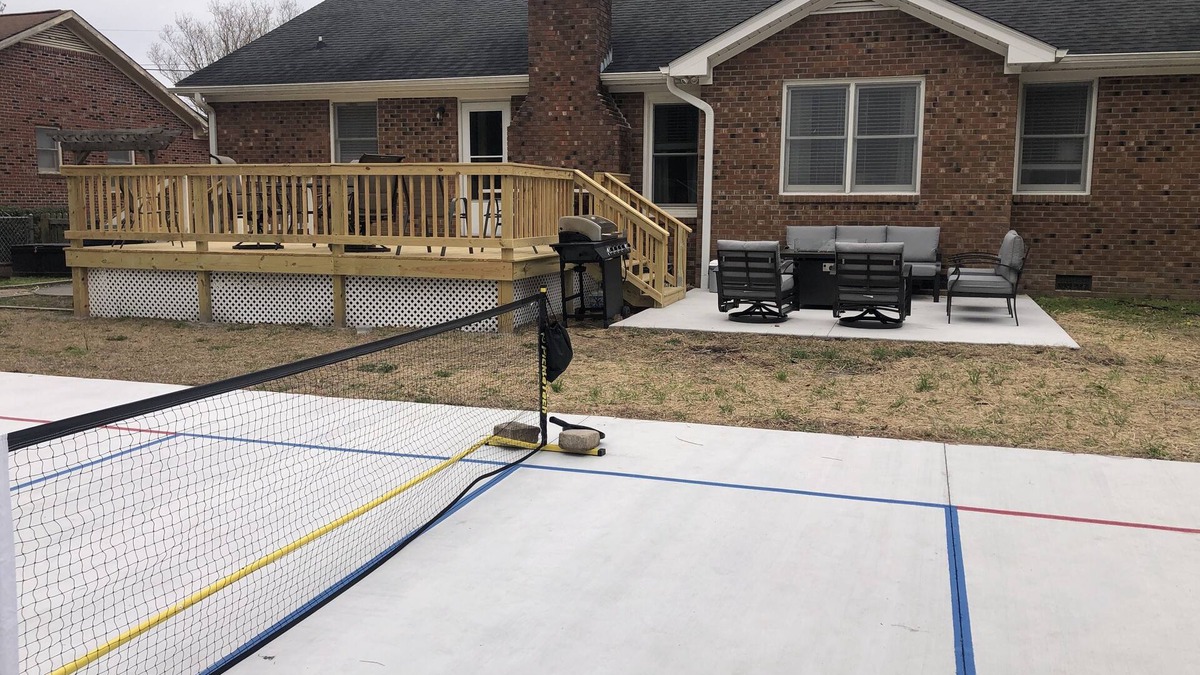 Kings Grant House | Beaches & Backyard Pickelball