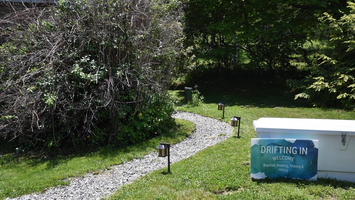Mid-Coast and Islands Cottage | Beaches, Boating, Cool Ocean Breezes, Trails & Incredible Views! Max 2 people.