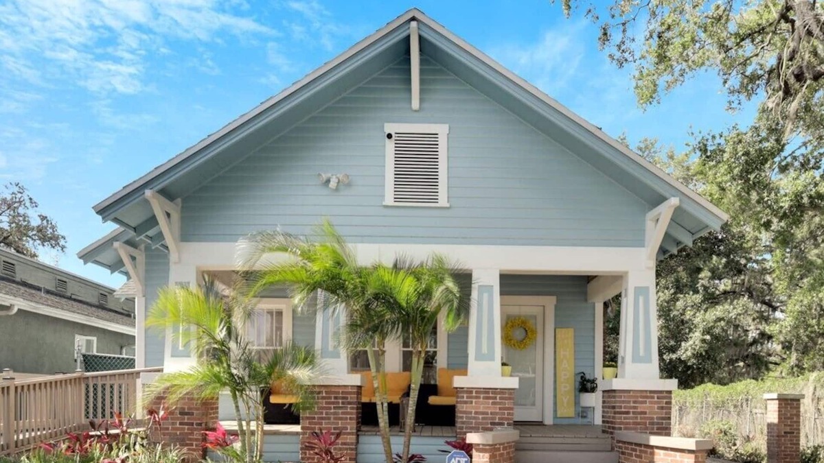 Palm Harbor House | Beaches, Downtown, Breweries, Trail, Gameroom, Bikes, Kayaks & Fully Renovated!