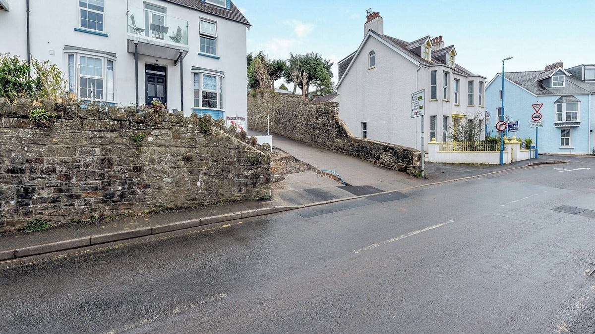 Saundersfoot Cottage | Beachey View - UK43058