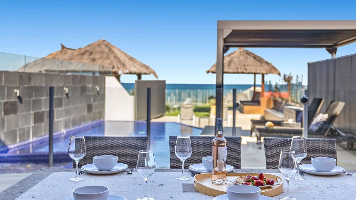 Sapphire Beach Villa | Beachfront #12 Beach Access, Pool, PetFriendly