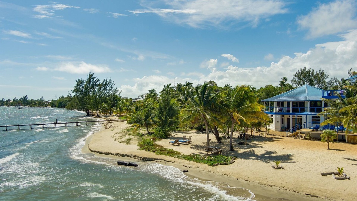 Caribbean Way Apartment | Beachfront 2-Bed, Pool, Kayaks, Perfect for Family