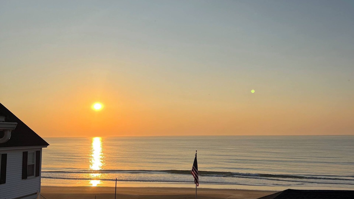Salisbury Cottage | Beachfront 3 family home, best on the beach! Any a full week in summer add 250