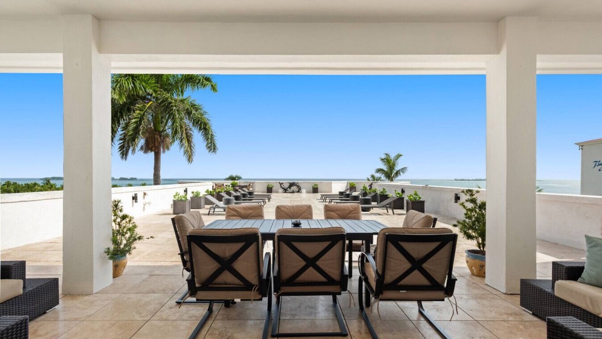 Nassau Apartment | Beachfront 3BR Penthouse w/Terrace Next to BahaMar