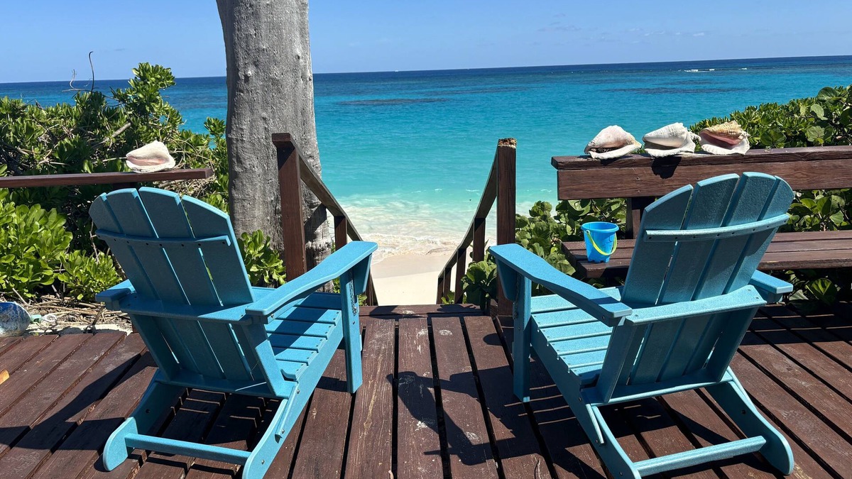 Hope Town House | Beachfront 4 bed 3 bath luxury home with dock access, Hope Town settlement area