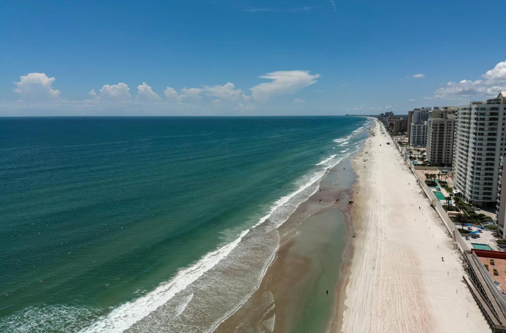River Ridge Estates House | Beachfront 4 Bedroom 4 Bath with Huge Deck Wifi