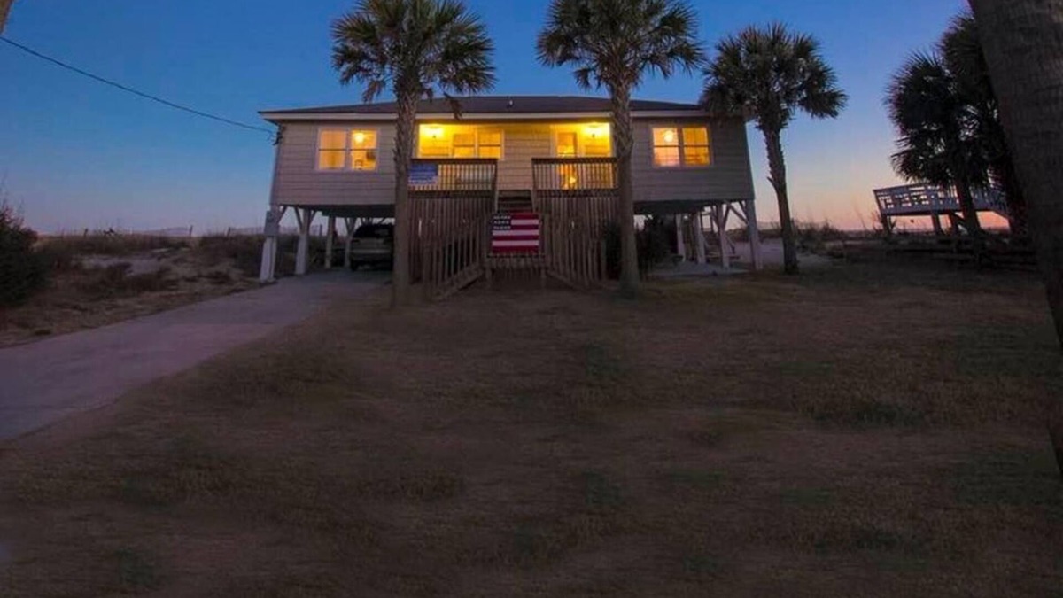 Edisto Island House | Beachfront 4 BR, 3 bath, sleeps 12 - Fantastic Views!