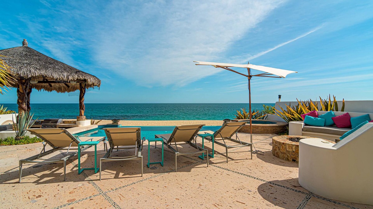 Buzzards House | Beachfront 4BD Villa with a Wrap Around Upper Terrace and a Private Pool