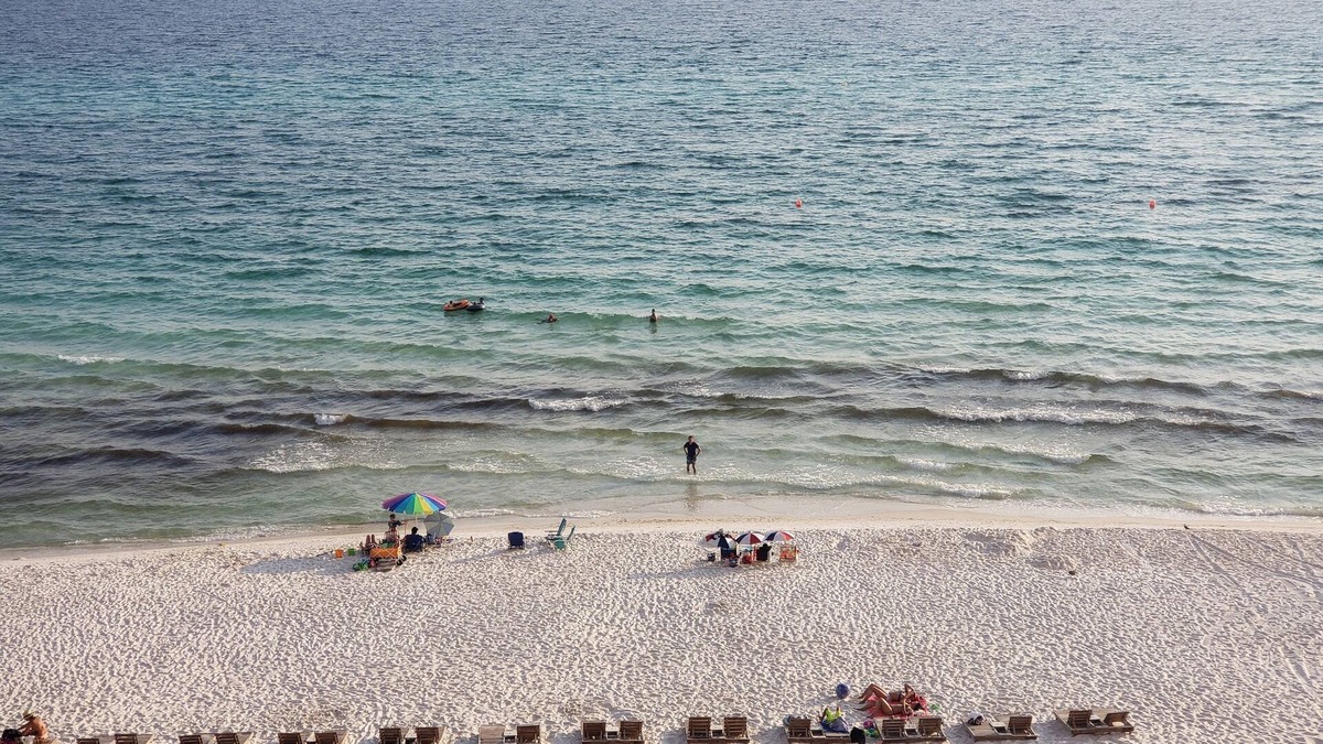 West Panama City Beach Condo | Beachfront, 4th Floor at SPLASH! FREE Beach Chairs & Umbrella Included!