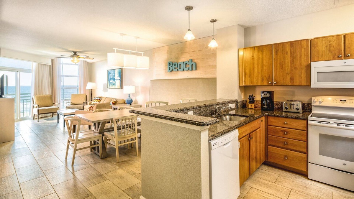 Ash Resort | Beachfront Amenities, Ocean Boulevard Resort 2-Bedroom Suite