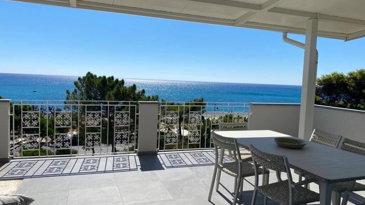 Ardore Marina Apartment | Beachfront apartment with fantastic terrace facing the Ionian Sea
