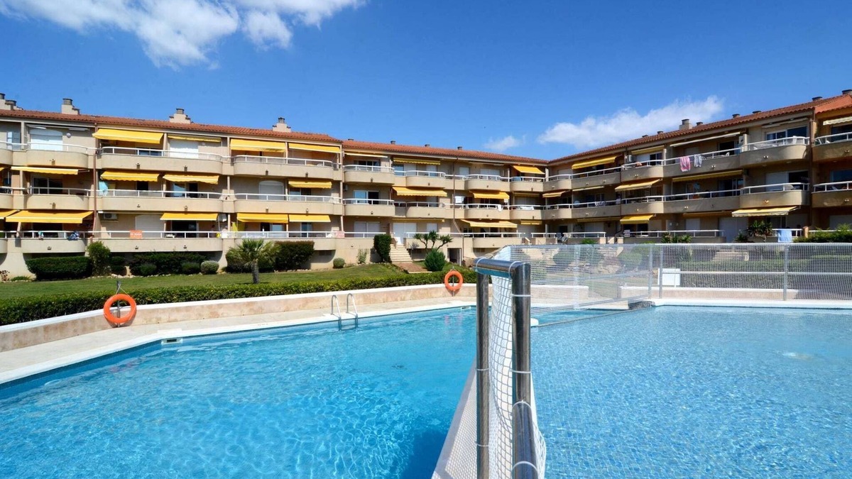 Aiguablava Apartment | Beachfront Apartment in Costa Brava with Pool
