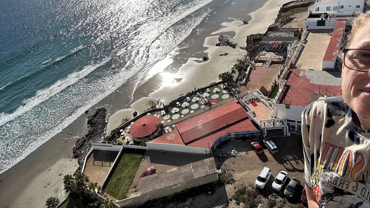 Rosarito Condo | Beachfront Baja Getaway Welcome to Paradise! Stunning views from the14th floor