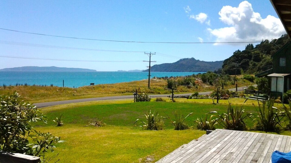 Rings Beach Cottage | Beachfront Bach - Rings Beach Bach