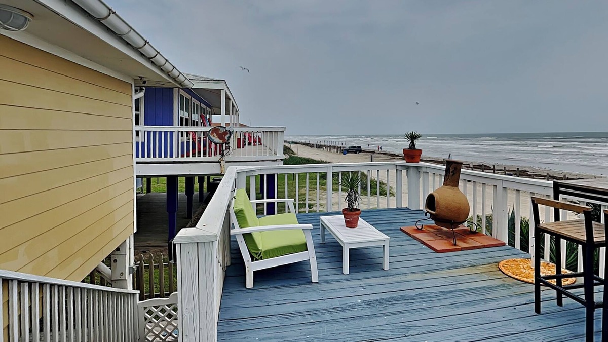 Bermuda Beach House | Beachfront Bliss Bermuda | Water Front, Beach Views, Private Patio + Fire Pit!
